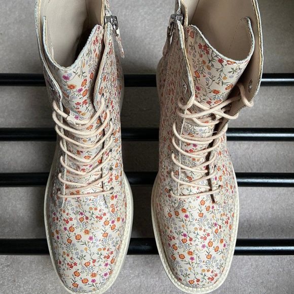 SCHUTZ Women McKenzie Leather Combat Boots NEW - Picture 2 of 7